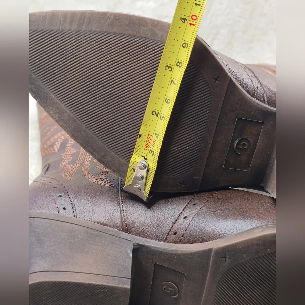 Brown Cowgirl Boots - Picture 13 of 16